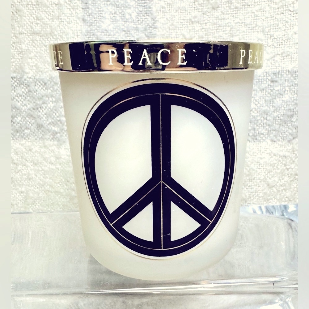 Ninety Six brand ‘Peace’ Citron Pine & Balsam Candle NWOT Frosted Glass 8.6OZ
